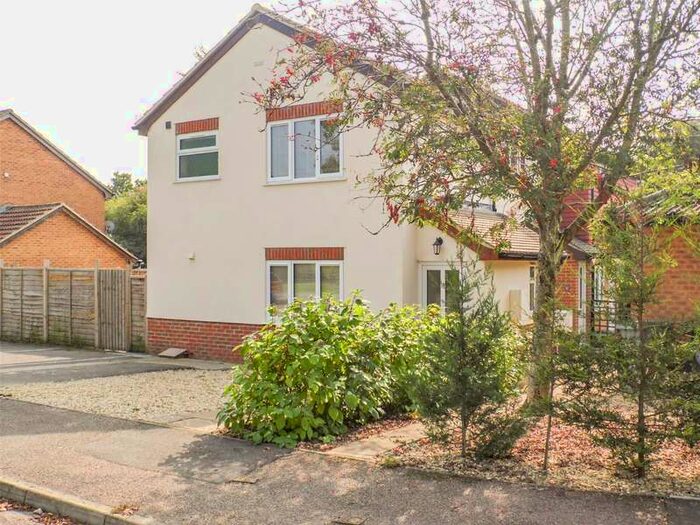 1 Bedroom Semi-Detached House To Rent In Speyside Close, Carterton, Oxfordshire, OX18