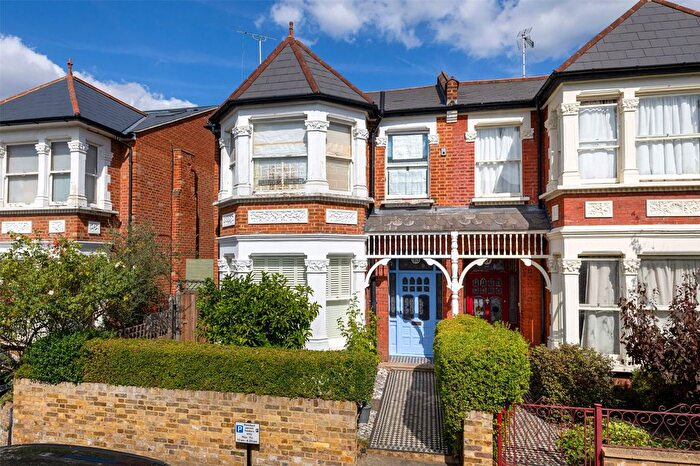1 Bedroom Flat For Sale In Cresswell Road, Twickenham, TW1