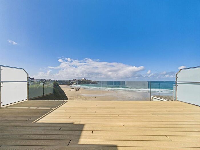 2 Bedroom Flat For Sale In Cliff Road, Newquay, TR7