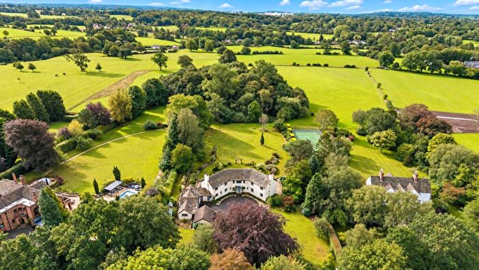 5 Bedroom Detached House To Rent In Whitebarn Road, Alderley Edge, SK9