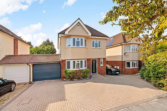4 Bedroom Detached House For Sale In Colman Close, Epsom, KT18