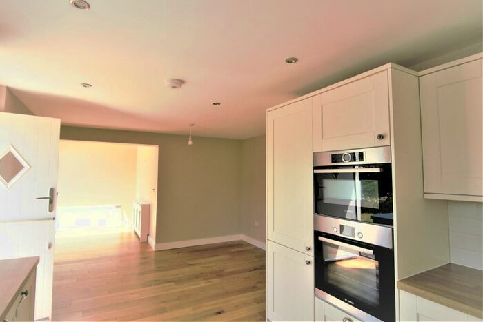 4 Bedroom Semi-Detached House For Sale In Lye Mead, Winford, Bristol, BS40