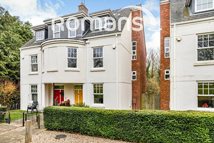 4 Bedroom Semi-Detached House To Rent In Kings Worthy, Winchester, SO23