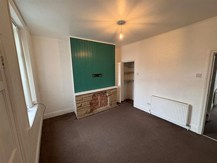 2 Bedroom Terraced House To Rent In Frederick Street, Barnoldswick, BB18