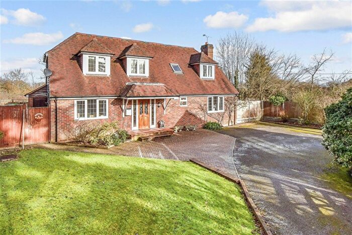 4 Bedroom Detached House For Sale In Tenterden Road, Biddenden, Kent, TN27