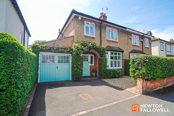 3 Bedroom Semi Detached House For Sale In Herrick Road, Loughborough, LE11