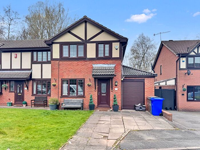 3 Bedroom Semi Detached House For Sale In Mallard Way, Bradeley, Stoke-On-Trent, ST6