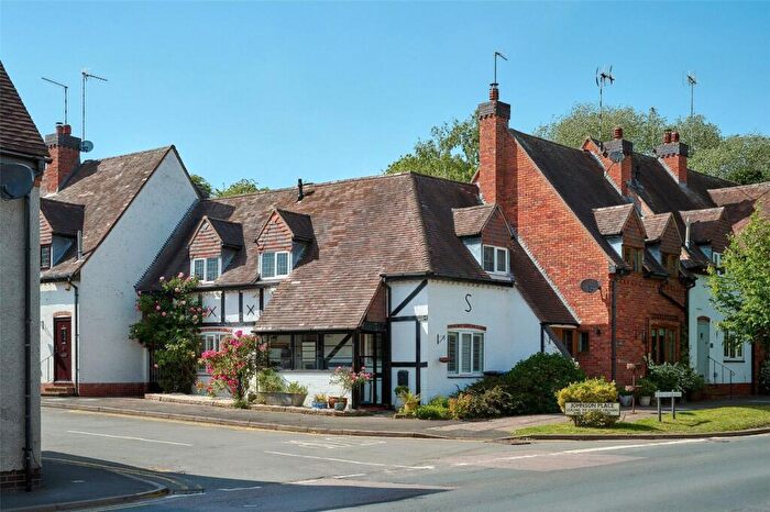 3 Bedroom Cottage For Sale In Johnson Place, Henley-in-Arden, Warwickshire, B95