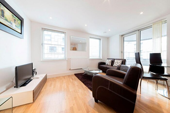 2 Bedroom Flat To Rent In Indescon Square, Canary Wharf, E14