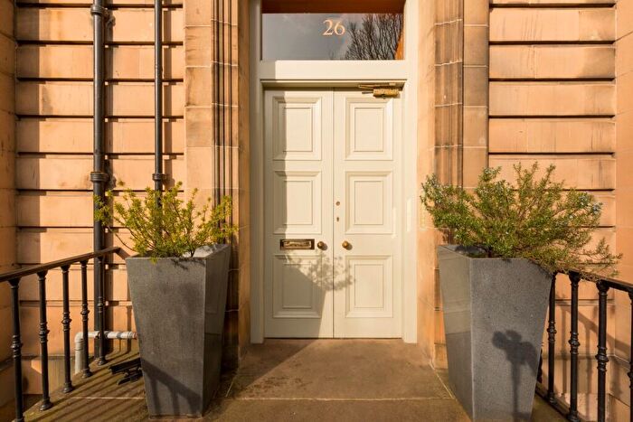 1 Bedroom Flat For Sale In Drumsheugh Gardens, Edinburgh, EH3