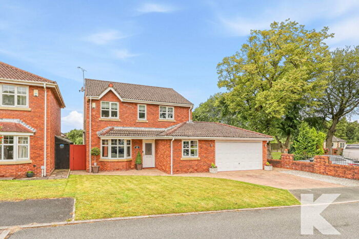 4 Bedroom Detached House For Sale In Maltby Court, Lees, Oldham, OL4