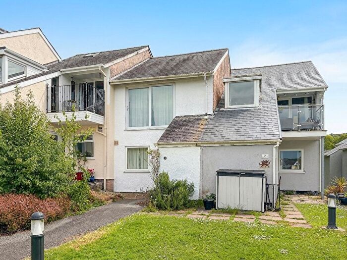 2 Bedroom Terraced House For Sale In Ffordd Garnedd, Y Felinheli, Gwynedd, LL56