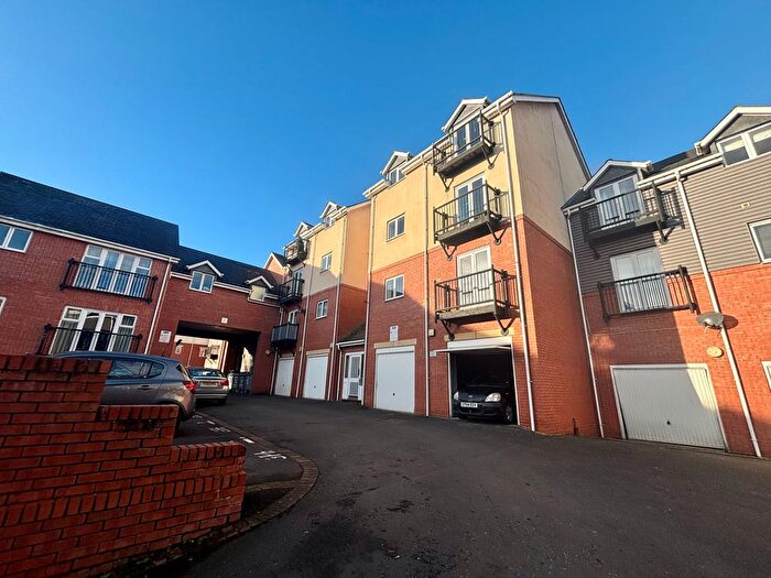 2 Bedroom Flat To Rent In Malborough House, Evesham, WR11