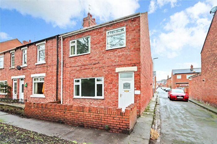 3 Bedroom End Of Terrace House For Sale In Broadwood View, Chester Le Street, Durham, DH3