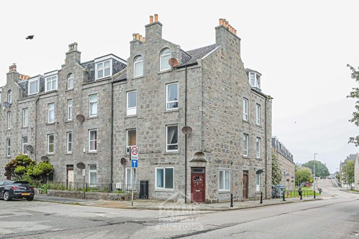 1 Bedroom Flat For Sale In Park Street, Flat E, Aberdeen, AB24