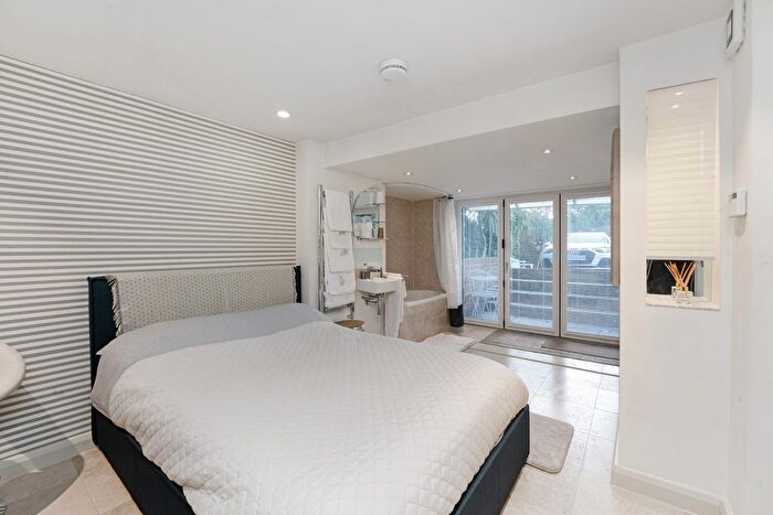 1 Bedroom Studio To Rent In Church Hill, London, SW19