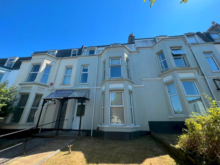 2 Bedroom Flat To Rent In Rochester Road, Mutley, Plymouth, PL4