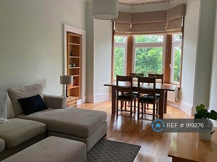 2 Bedroom Flat To Rent In Sauchiehall Street, Glasgow, G3