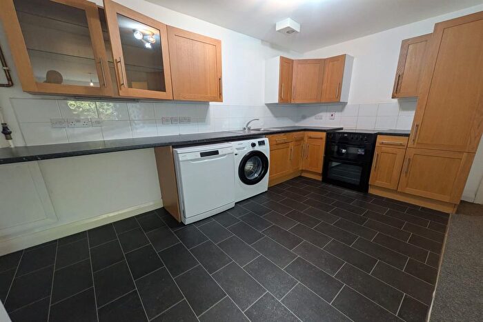1 Bedroom Flat To Rent In The Yard, NG9
