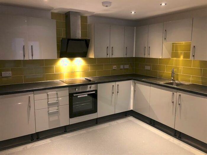 4 Bedroom Apartment To Rent In Denby Street, Sheffield, S2