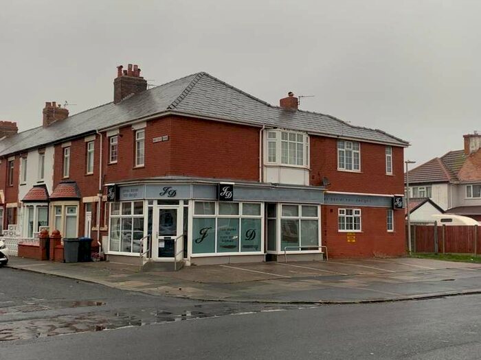 Hairdressers Blackpool Fy4 at Mark Caswell blog