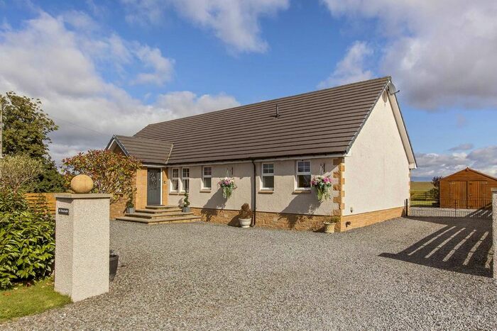 4 Bedroom Detached Bungalow For Sale In The Holdings, Coupar Angus, PH13