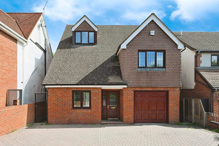 5 Bedroom Detached House For Sale In The Mead, Broxbourne, EN10