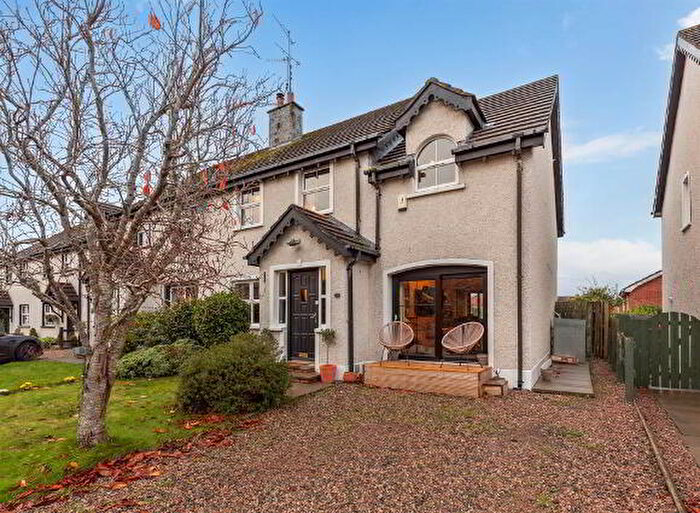 4 Bedroom Semi-Detached House For Sale In Churchland Close, Holywood, BT18