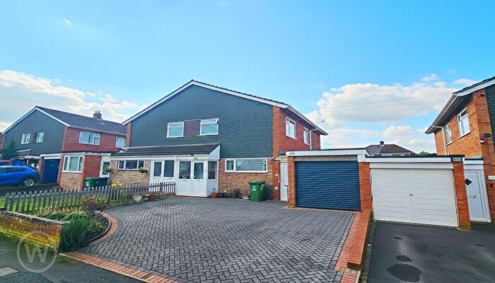 3 Bedroom Semi Detached House For Sale In Whittern Way, Hereford, HR1