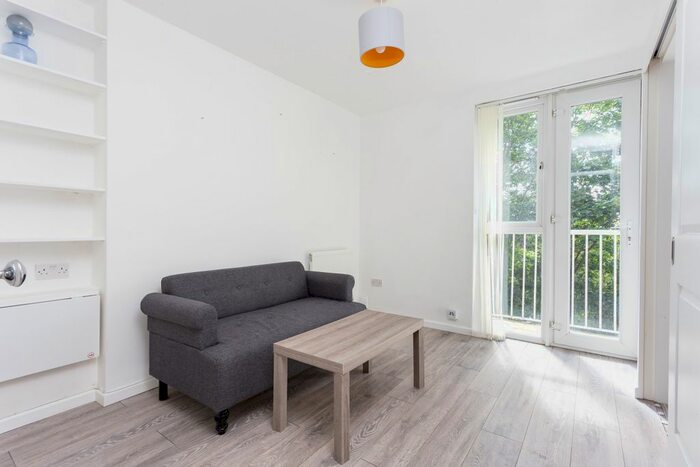 1 Bedroom Flat To Rent In Sydenham Hill, London, SE26