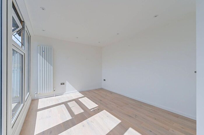 4 Bedroom Detached House To Rent In Horace Road, Forest Gate, Forest Gate, London, E7