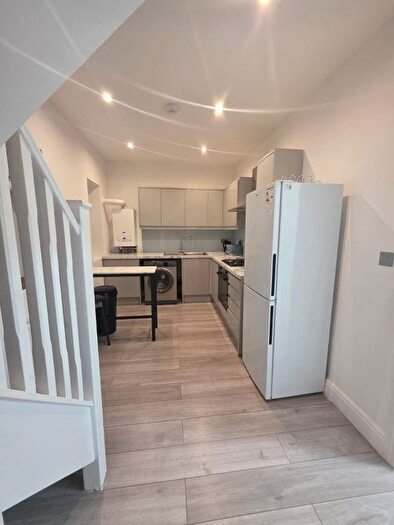 1 Bedroom Flat To Rent In Green Lane, Dagenham, RM8