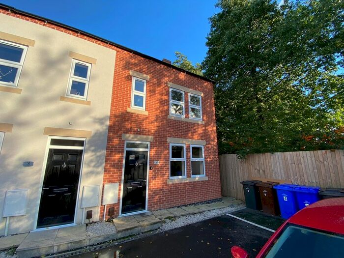 3 Bedroom Property To Rent In Baker Close, Nottingham, NG10