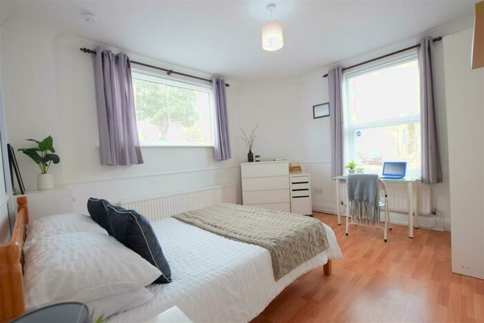 5 Bedroom End Of Terrace House To Rent In Saxon Street - Student House - /, LN1