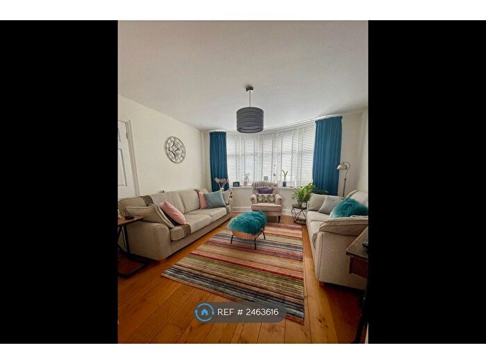 3 Bedroom Semi-Detached House To Rent In Chester, Chester, CH4