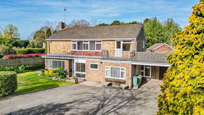 4 Bedroom Detached House For Sale In Theobalds, Hawkhurst, TN18