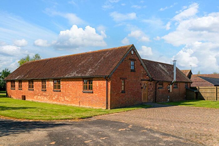 4 Bedroom Country House For Sale In Casemore Farm Preston Bissett Buckingham, Buckinghamshire, MK18