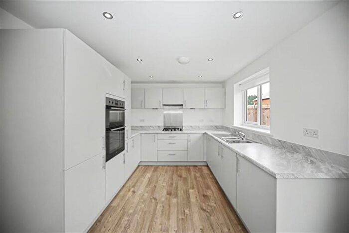 4 Bedroom Detached House To Rent In Bedroom Detached House In Beaminster Avenue, Cottam, PR4