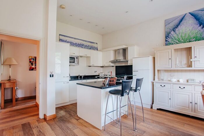 2 Bedroom Maisonette To Rent In Surbiton Hill Park, Surbiton, KT5