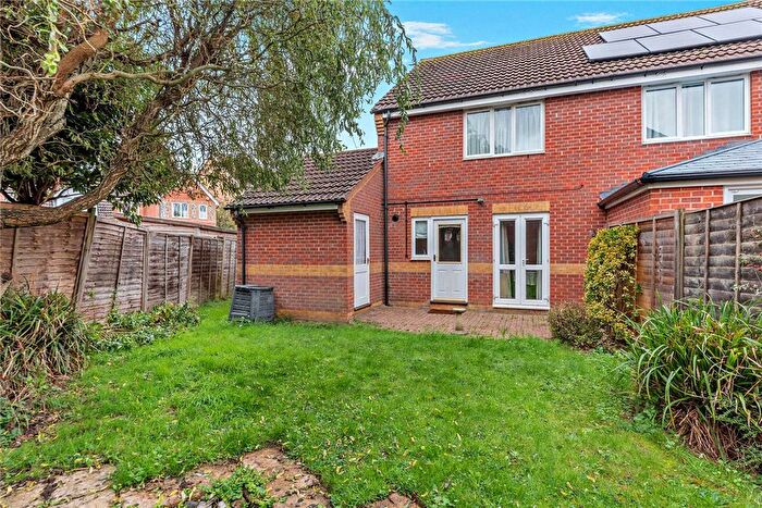 3 Bedroom Semi-Detached House For Sale In Horseshoe End, Newbury, Berkshire, RG14
