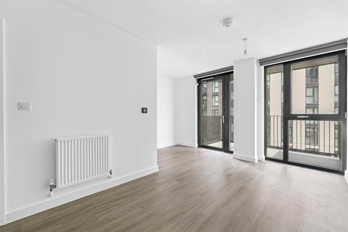 2 Bedroom Flat To Rent In Atlantic Crescent, Wembley, HA9