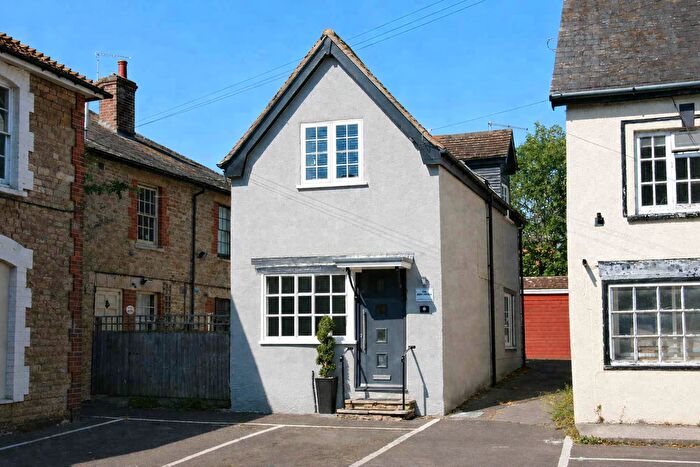 2 Bedroom Detached House For Sale In St. Martins Square, Gillingham, SP8