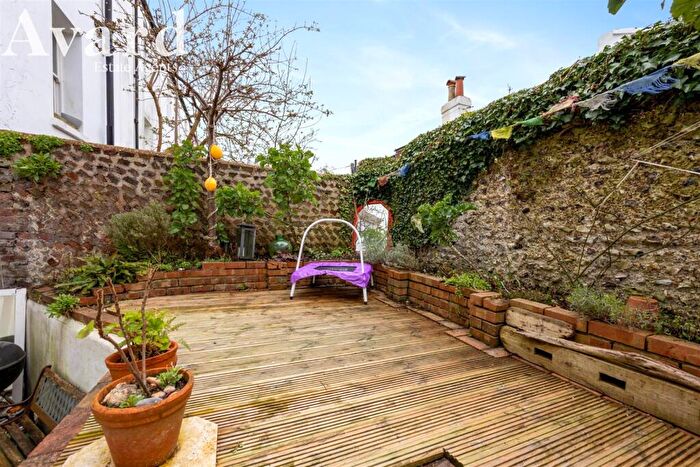 1 Bedroom Flat For Sale In Grove Street, Brighton, BN2