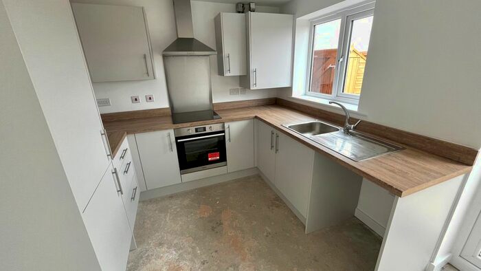 2 Bedroom End Of Terrace House To Rent In Crammer Street, Holmewood, Chesterfield, S42