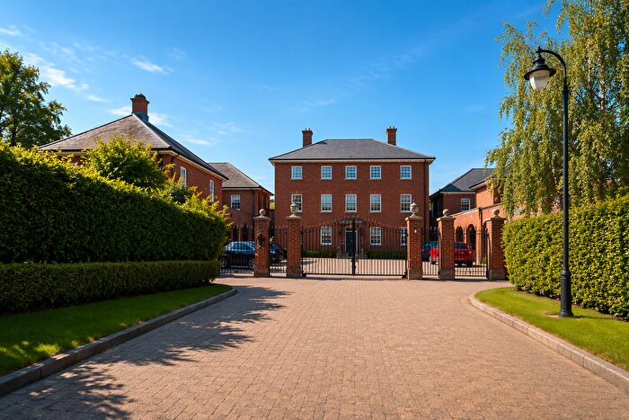 3 Bedroom Flat To Rent In Weston, Crewe, CW2