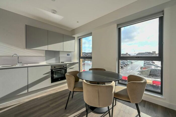 2 Bedroom Flat To Rent In Assay Apartments, Guildford, GU1