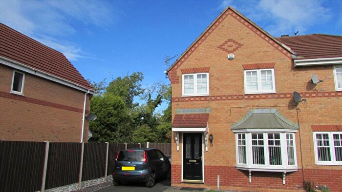 3 Bedroom Semi-Detached House To Rent In Cloughfield, Penwortham, Preston, PR1