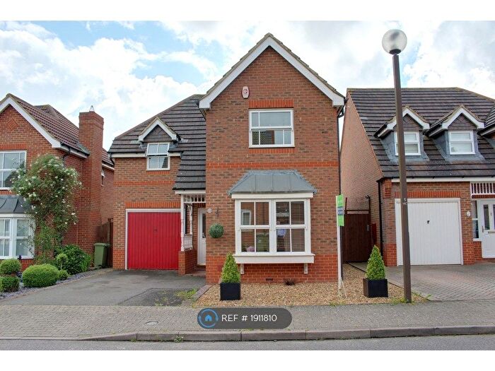 3 Bedroom Detached House To Rent In Mavoncliff Drive, Tattenhoe, Milton Keynes, MK4