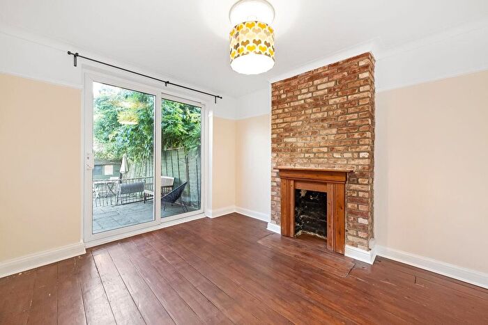 4 Bedroom Property To Rent In Birchanger Road, South Norwood, SE25