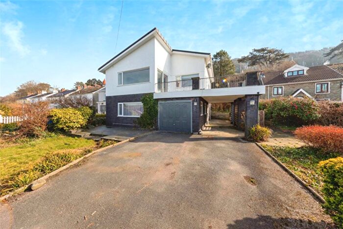 4 Bedroom Detached House For Sale In Ferryside, Carmarthen, Carmarthenshire, SA17